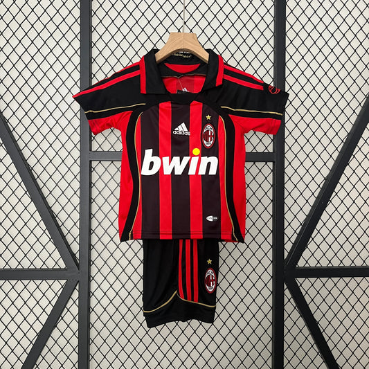 AC Milan Retro 06/07 Home Jersey