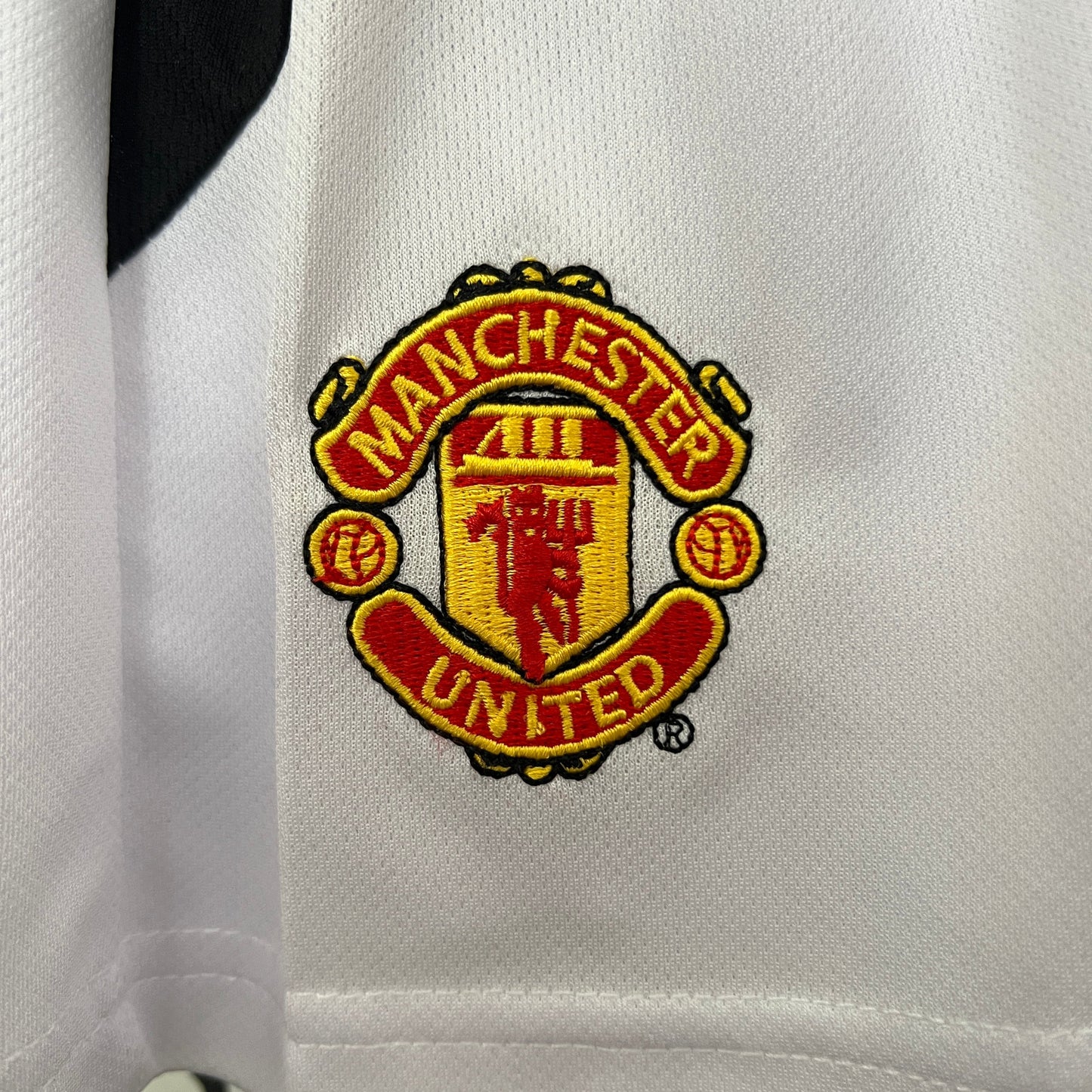 Manchester United Retro 02/04 Kids Home Jersey