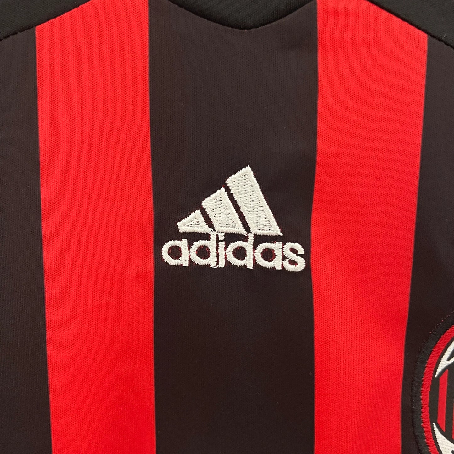 AC Milan Retro 06/07 Home Jersey