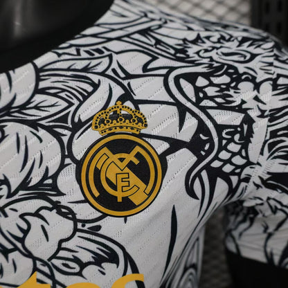 Real Madrid "Dragón Mítico" Special Kit