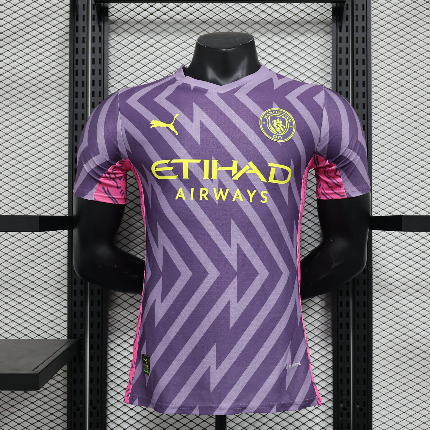 Manchester City "Violet Velocity" Special Kit