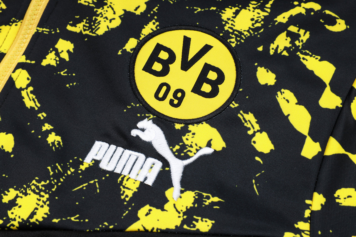 Borussia Dortmund Black and Yellow Tracksuit II