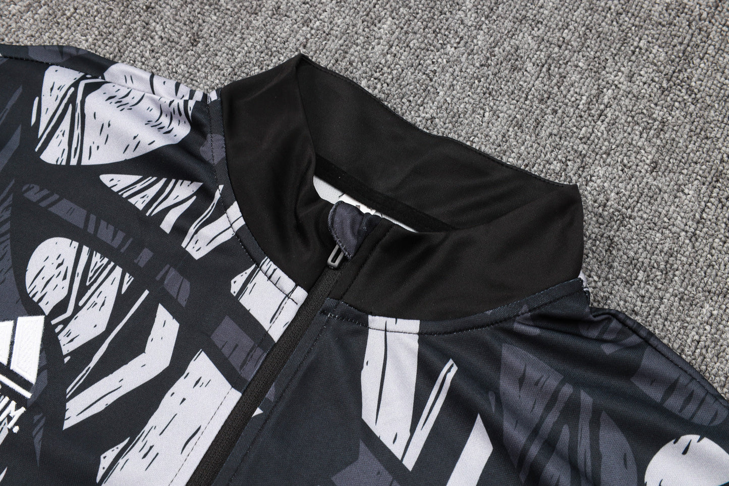 Arsenal "Monochrome Edge" Tracksuit