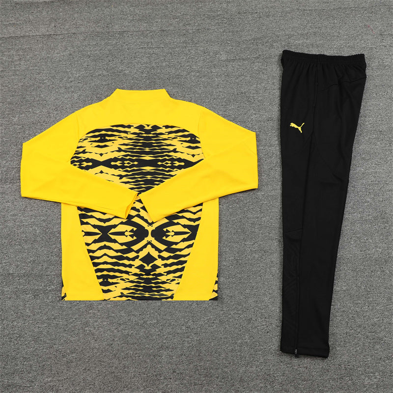 Borussia Dortmund Black and Yellow Tracksuit