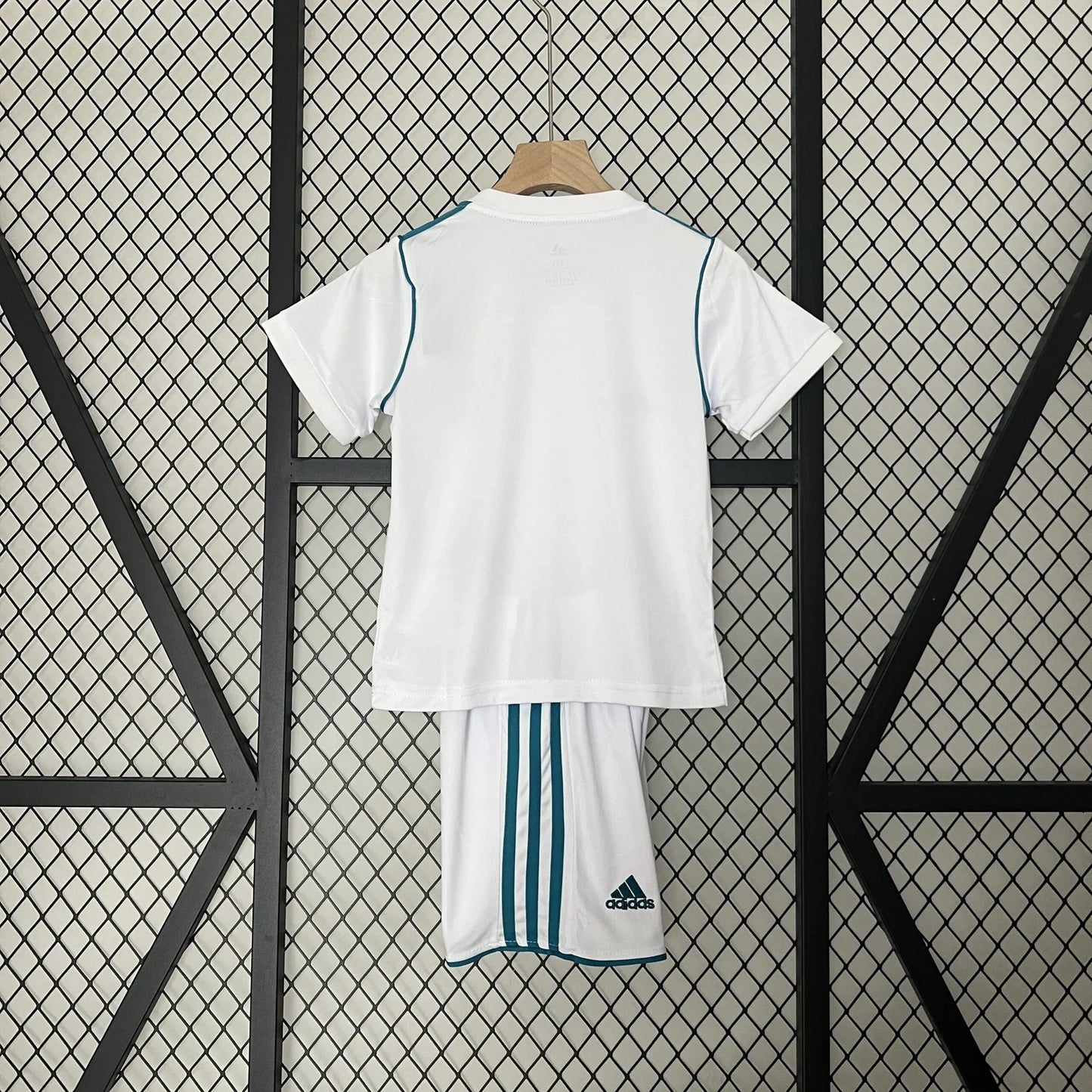 Real Madrid 17/18 Home Jersey Kids